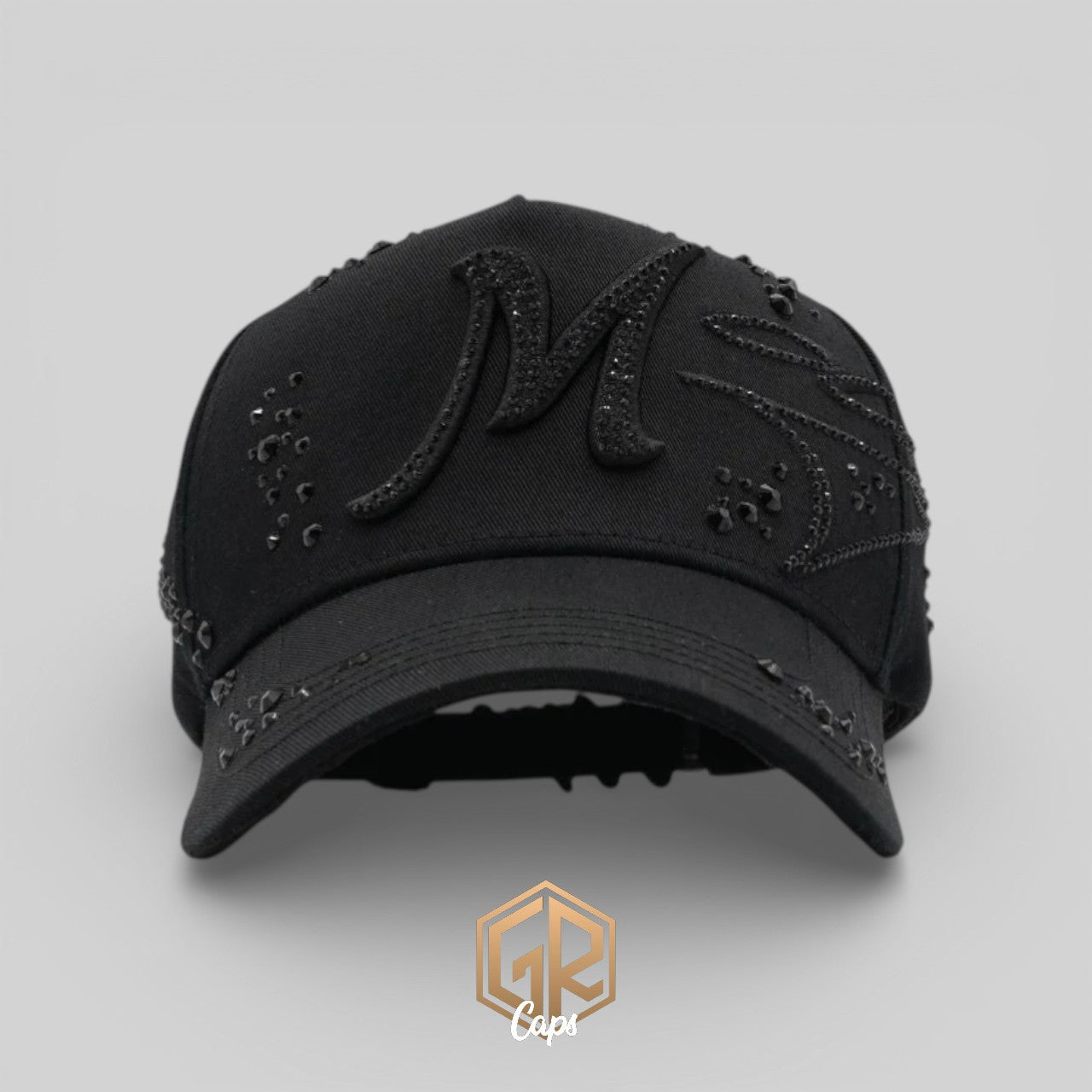 31 Hats “MAGO TOTAL BLACK”